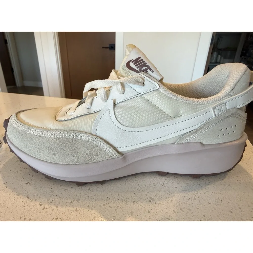 Nike Waffle Debut WMNS‎ Summit White / Smokey Mauve Women's Size 7.5